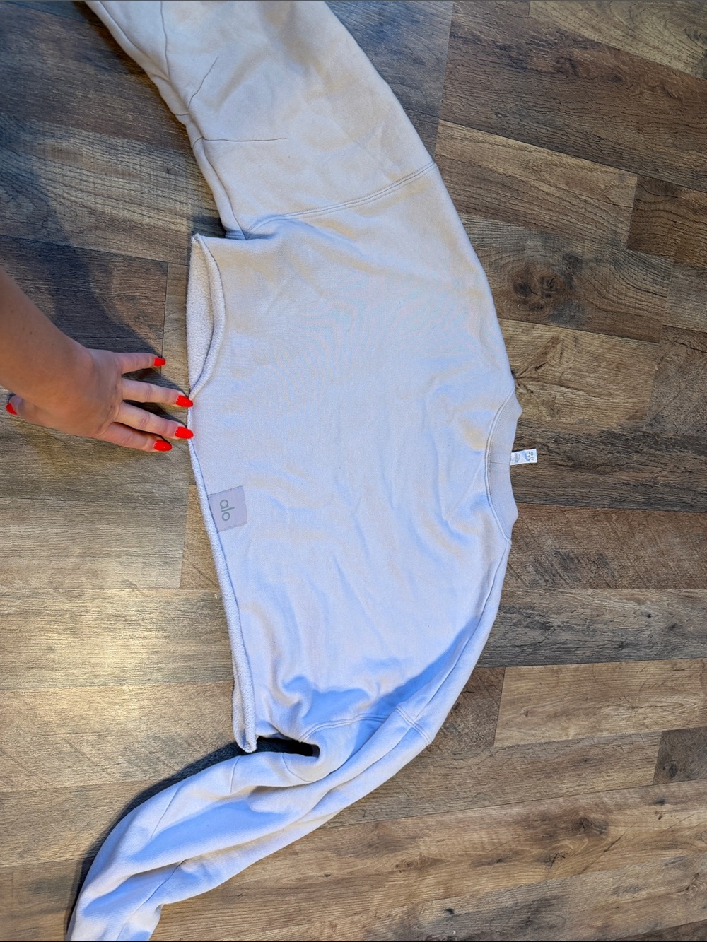 ALO Yoga Pale Lavender Pullover Sweatshirt - Picture 3 of 3